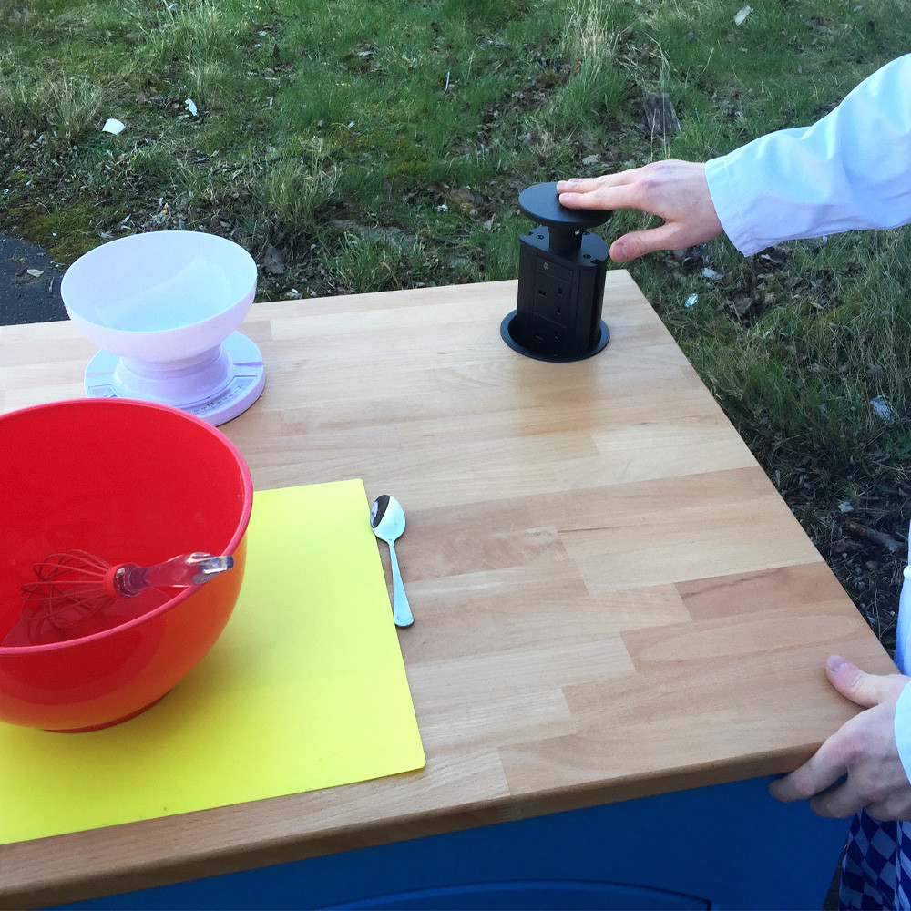 Mobile Wood Panelled Cooking Work Station (3NCST)