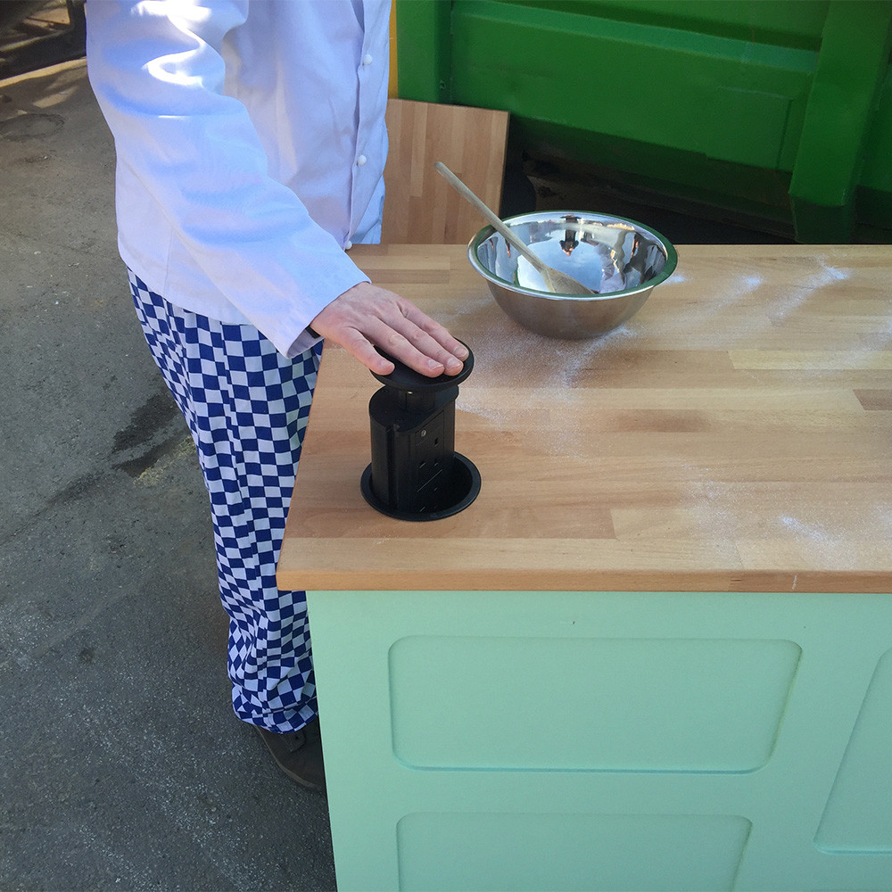 Wood Panelled Cooking Work Station (1NCST)