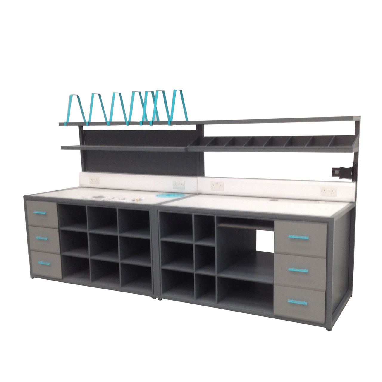 Workbench – CD669 (Portfolio Item)