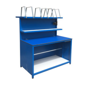 Versatile Work Bench With Dividers