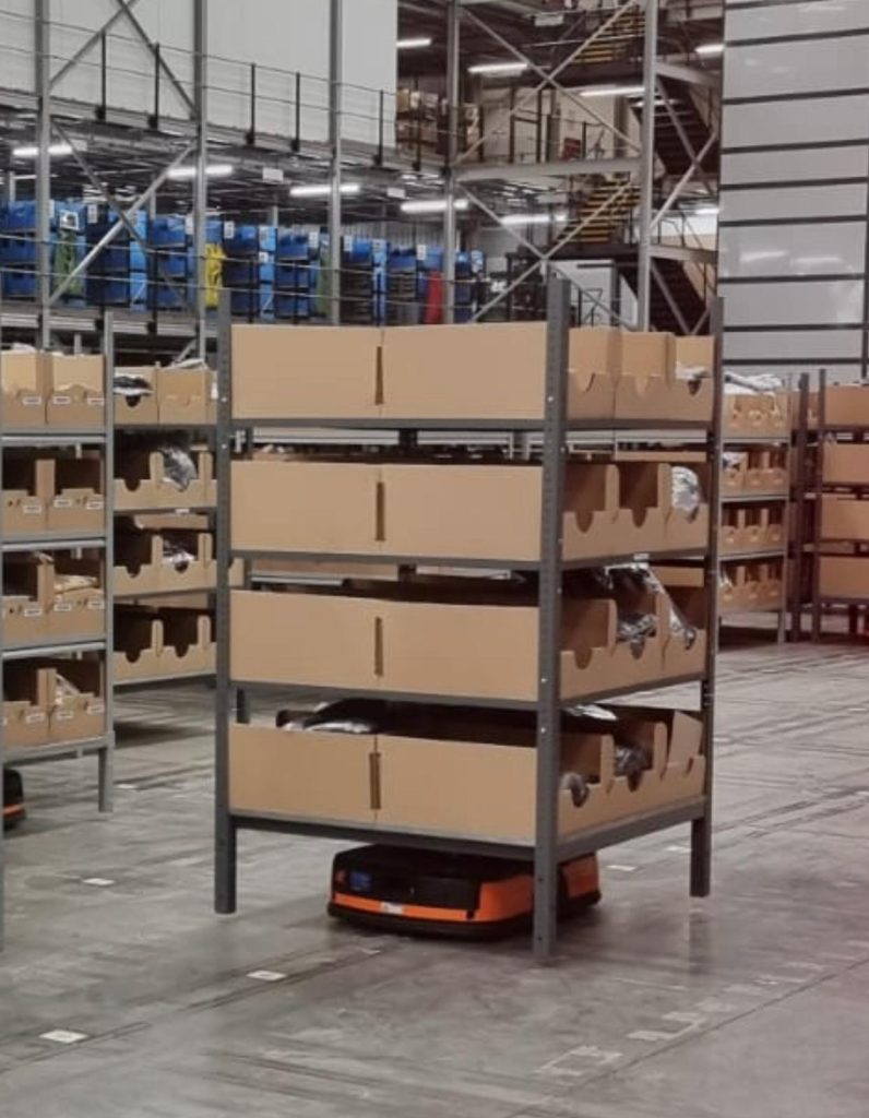 AMR & AGV Compatible Shelving in warehouse